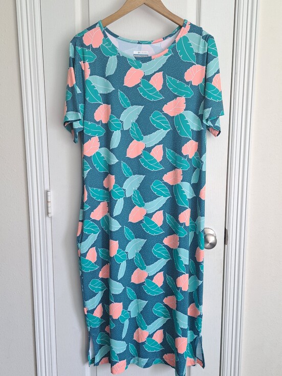 Columbia Dresses & Skirts - Columbia Short SLEEVE Leaf Fishing Gear PFG Women’s Dress Size XL/TG